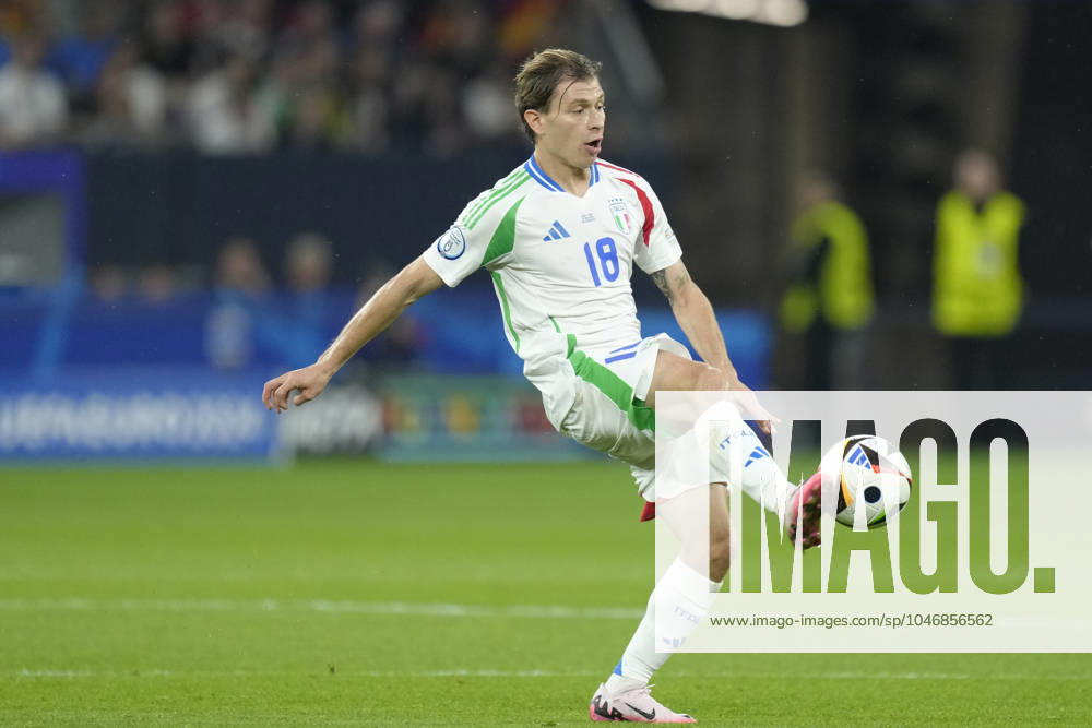Spain v Italy: Group B - UEFA EURO, EM, Europameisterschaft,Fussball 2024 Nicolo Barella central midfield of Italy and Inter Milan during the UEFA EURO 2024 group stage match between Spain and Italy at Arena AufSchalke on June 20, 2024 in Gelsenkirchen, Germany. Gelsenkirchen Germany