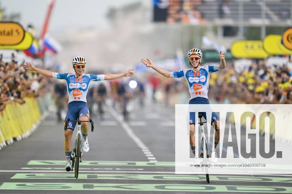 KW26 Tour de France 2024 - Stage 01 RIMINI, ITALY - JUNE 29 : Bardet Romain (FRA) of Team dsm-firmenich PostNL and Van Den Broek Frank (NED) of Team dsm-firmenich PostNL celebrating his victory during stage 1 of the 111th edition of the Tour de France 2024 cycling race, a stage of 206 kms with start in Florence and finish in Rimini on June 29, 2024 in Rimini, Italy, 29 06 2024 Rimini Italy