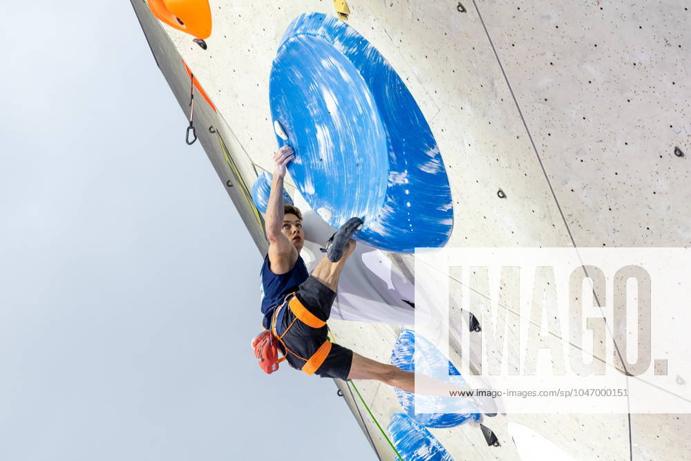 Innsbruck, AUT, IFSC, Climbing World Cup Innsbruck 2024, men, lead climbing, final, in the picture Toby Roberts GBR Toby Roberts of United Kingdom during the final of men Lead competition IFSC Climbing World Cup in Innsbruck, Austria on 2024 06 30 Expa Innsbruck EP_gro