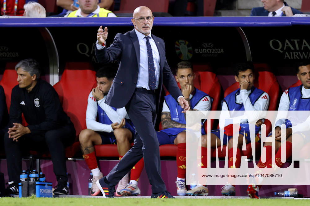DE LA FUENTE Luis Coach Team Spain UEFA Football EURO 2024 in Germany Round of 16 Match Spain Georgia 4 1 on 30 06 2024 in Cologne DFL REGULATIONS PROHIBIT ANY USE OF PHOTOGRAPHS as IMAGE SEQUENCES and or QUASI VIDEO