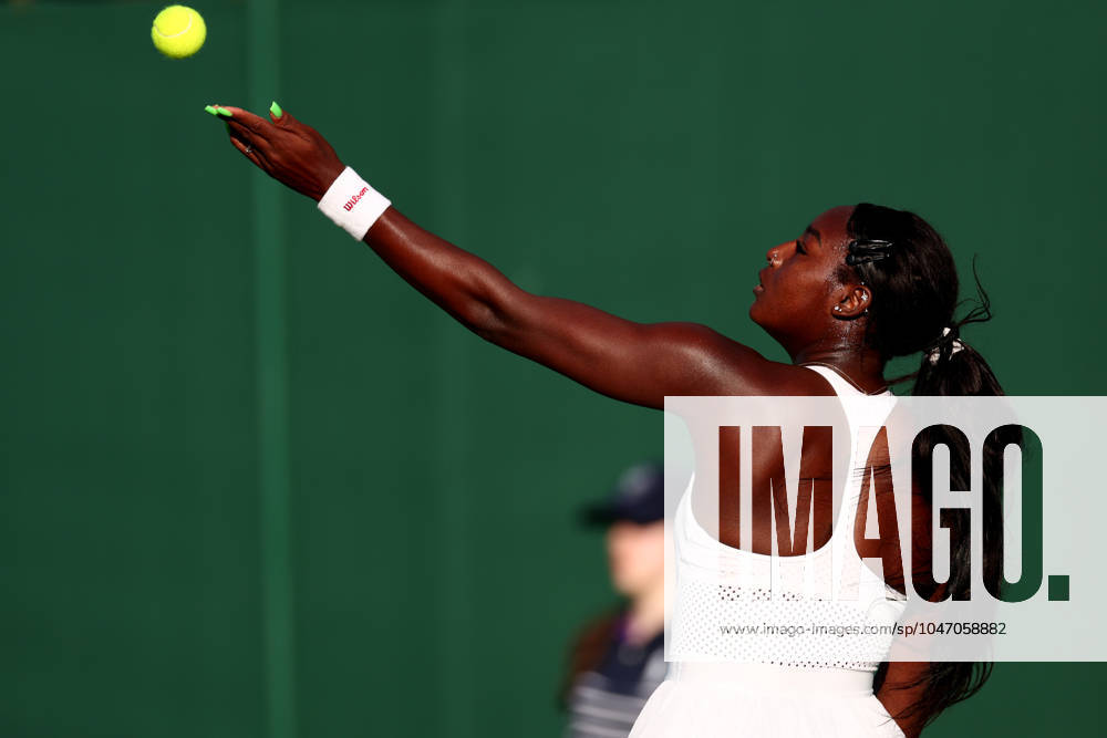 2nd July 2024; All England Lawn Tennis and Croquet Club, London, England; Wimbledon Tennis Tournament, Day 2; Alycia Parks (USA) in action during his first round match against Caroline Wozniacki (DEN) ActionPlus12662963 ShaunxBrooks