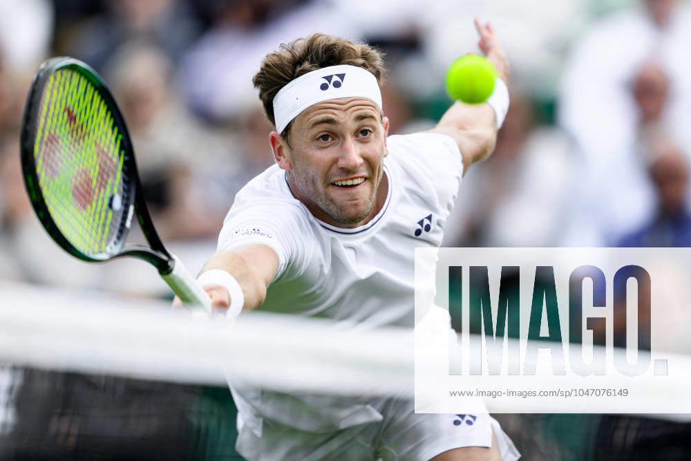 Casper Ruud of Norway competes in a second round singles match during day 3 of Wimbledon on July 3, 2024 in London Photo Jesper Zerman BILDBYRAN kod JZ JZ0549 tennis wimbledon day 3 bbeng