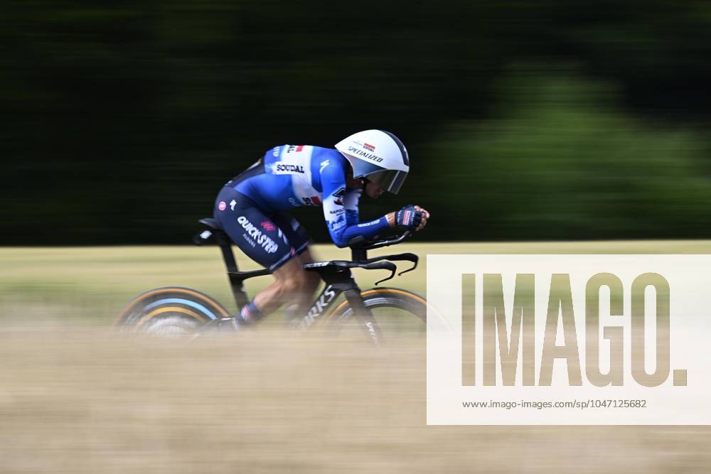 Spanish Mikel Landa of Soudal Quick-Step pictured in action during stage 7 of the 2024 Tour de France cycling race, an individual time trial from Nuits-Saint-Georges to Gevrey-Chambertin, France (25,3 km) on Friday 05 July 2024. The 111th edition of the Tour de France starts on Saturday 29 June and will finish in Nice, France on 21 July. JASPERxJACOBS x95890726x