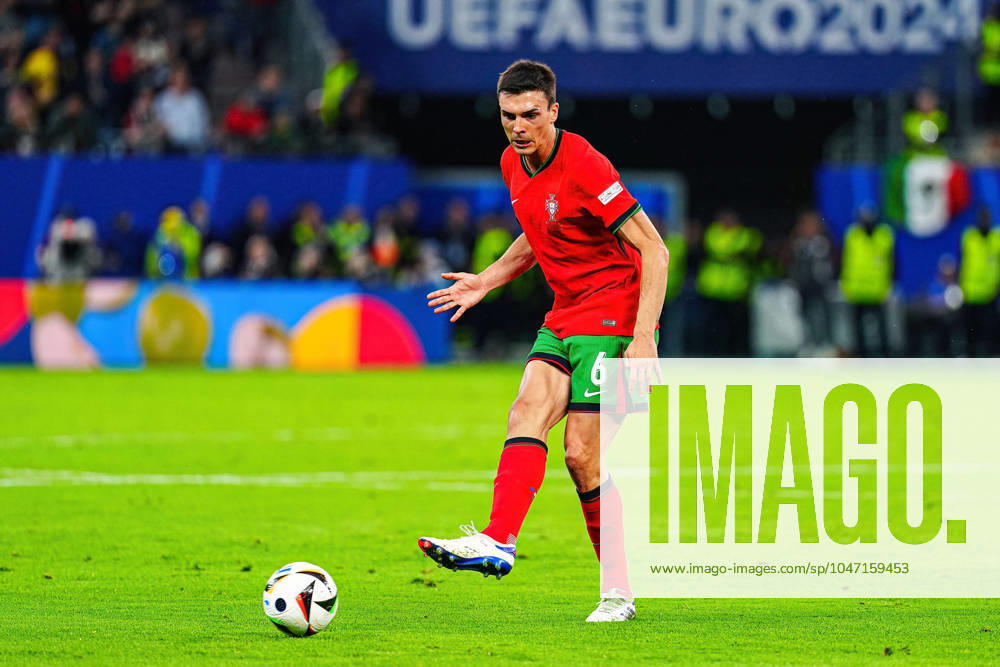Joao Palhinha Portugal, 06 GER, Portugal vs France, European Football Championship, UEFA Euro 2024, quarter-finals, 05 07 2024 GER, Portugal vs France, European Football Championship, UEFA Euro 2024, quarter-finals, 05 07 2024 Hamburg
