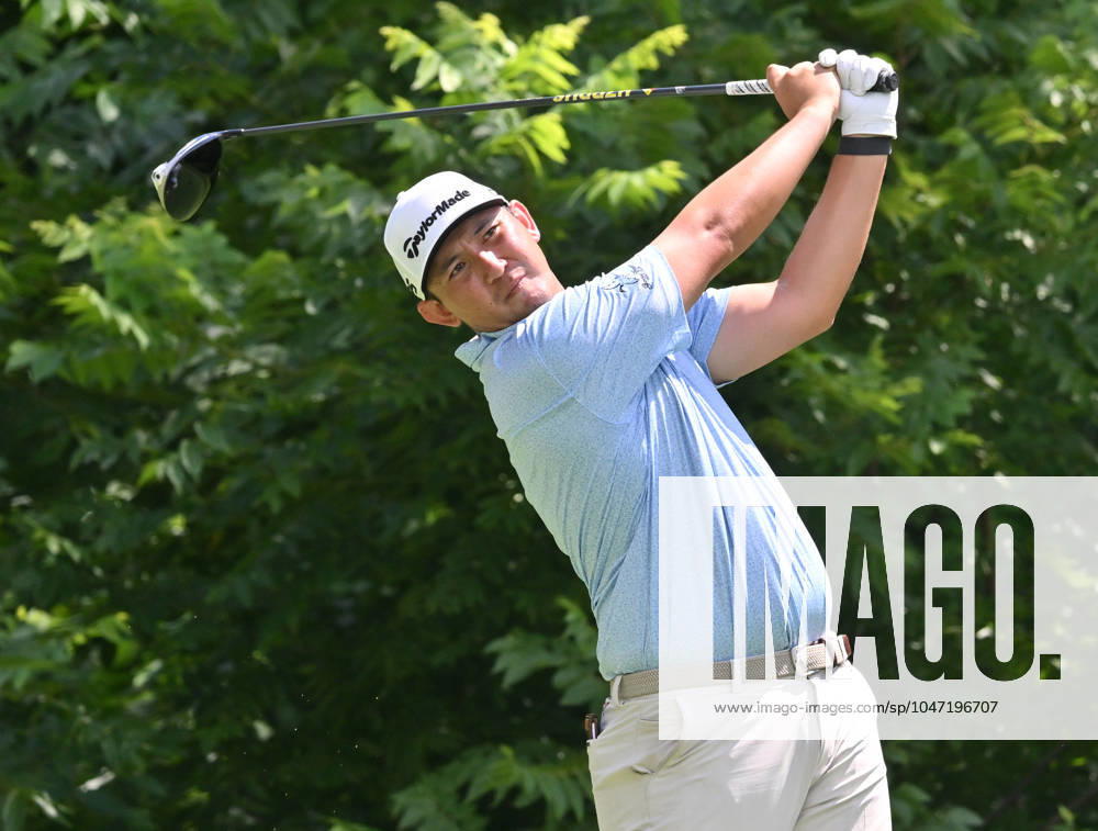 SILVIS, IL - JULY 06: Golfer Rico Holy tees off on the 2 hole during the third round of the John Deere Golf PGA, Golf Herren Classic on July 06, 2024, at TPC Deere Run in Silvis IL. (Photo by Keith Gillett Icon Sportswire) GOLF: JUL 06 PGA John Deere Classic Icon24070677