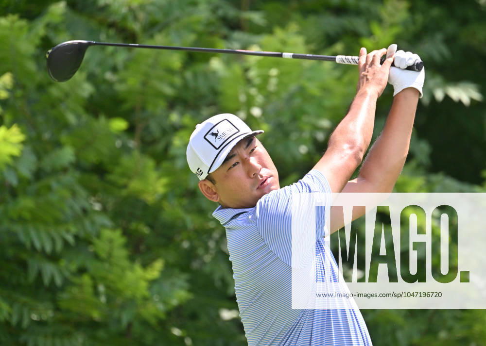 SILVIS, IL - JULY 06: Golfer Chan Kim tees off on the 2 hole during the third round of the John Deere Golf PGA, Golf Herren Classic on July 06, 2024, at TPC Deere Run in Silvis IL. (Photo by Keith Gillett Icon Sportswire) GOLF: JUL 06 PGA John Deere Classic Icon24070680