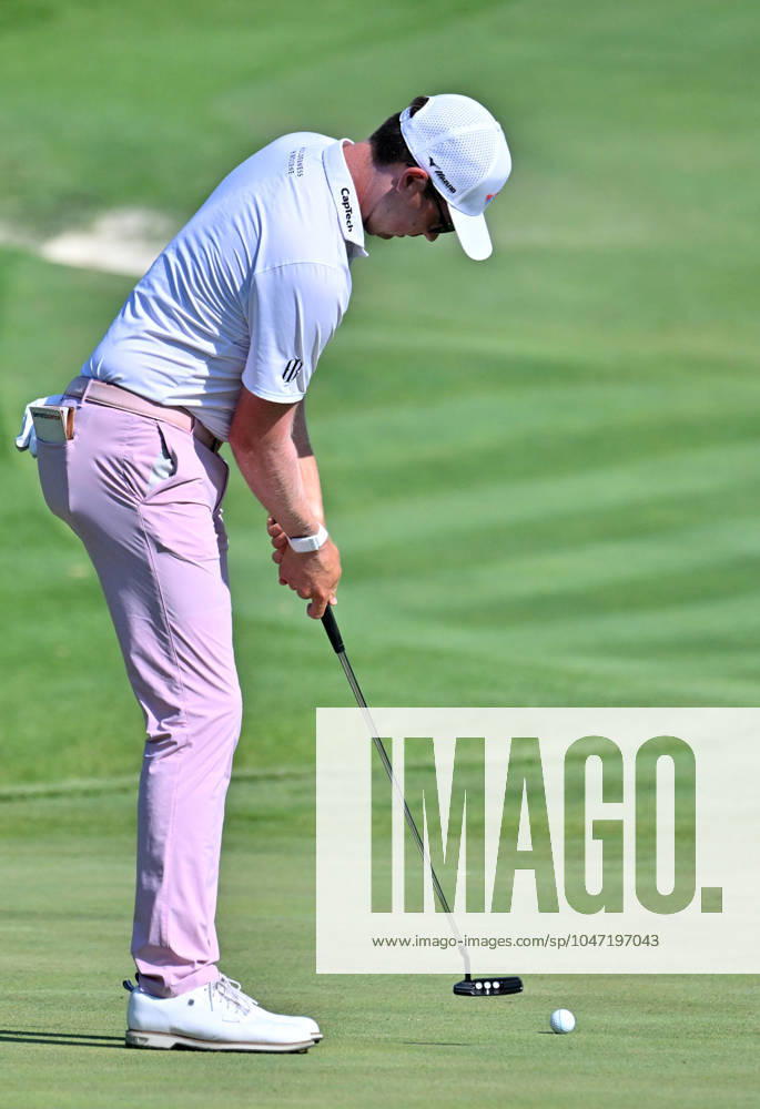 SILVIS, IL - JULY 06: Golfer Ben Griffen puts on the 1 green during the third round of the John Deere Golf PGA, Golf Herren Classic on July 06, 2024, at TPC Deere Run in Silvis IL. (Photo by Keith Gillett Icon Sportswire) GOLF: JUL 06 PGA John Deere Classic Icon24070617