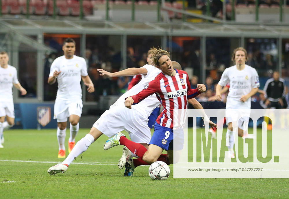 Soccer 2016: European Soccer May 28, 2016 - Milan, United Kingdom - Fernando Torres of Atletico Madrid is brought down for a penalty by Pepe of Real Madrid during the UEFA Champions League Final match at the Giuseppe Meazza Stadium, Milan, Italy. Photo credit should read: David Klein Sportimage Milan United Kingdom