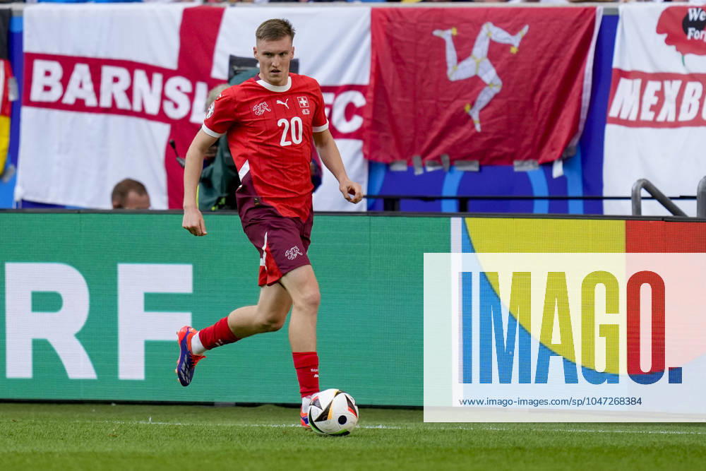 Michel Aebischer (Switzerland) controls the ball, UEFA EURO, EM, Europameisterschaft,Fussball 2024 - Quarter-final, England vs Switzerland, Arena Dusseldorf, July 6, 2024, Dusseldorf, Germany.
