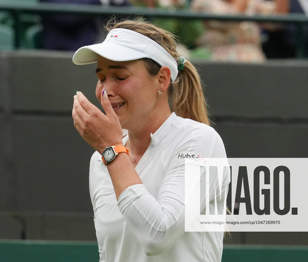 Lawn Tennis - 2024 Wimbledon Championship Lulu Sun (NZL) v Donna Vekic (CRO) All England Lawn Tennis & Croquet Club - Tuesday 9h July 2024 Donna Vekic (CRO) breaks down in tears after winning the match