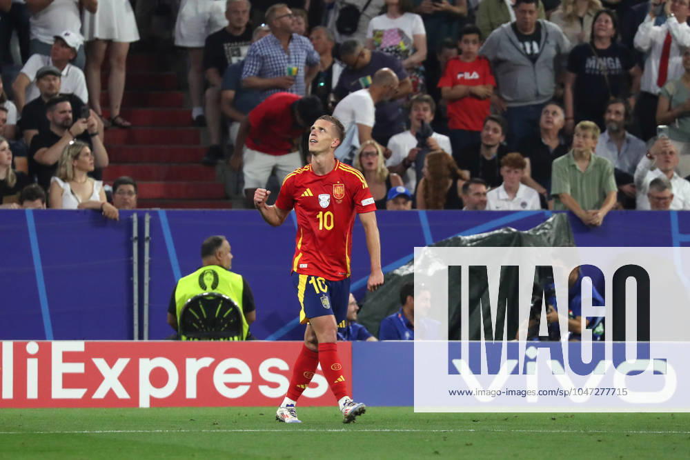Germany - UEFA EURO, EM, Europameisterschaft,Fussball 2024 - Semi-Final - Spain vs France - 09 07 2024 GERMANY, MUNICH, JULY 09. Dani Olmo of Spain celebrates after scoring a goal during the UEFA EURO 2024 semi-final match between Spain and France, on July 09, 2024 at Allianz Arena in Munich, Germany. Photo by Manuel Blondeau AOP.Press Munich Allianz Arena Germany