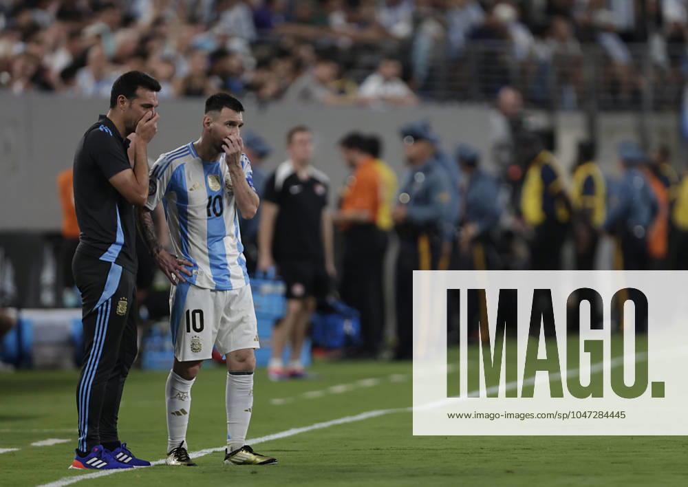 Lionel Messi and Lionel Scaloni ARGENTINA VS CANADA Date 08 07 2024 Description SEMIFINAL AMERICAN CUP UNITED STATES 2024