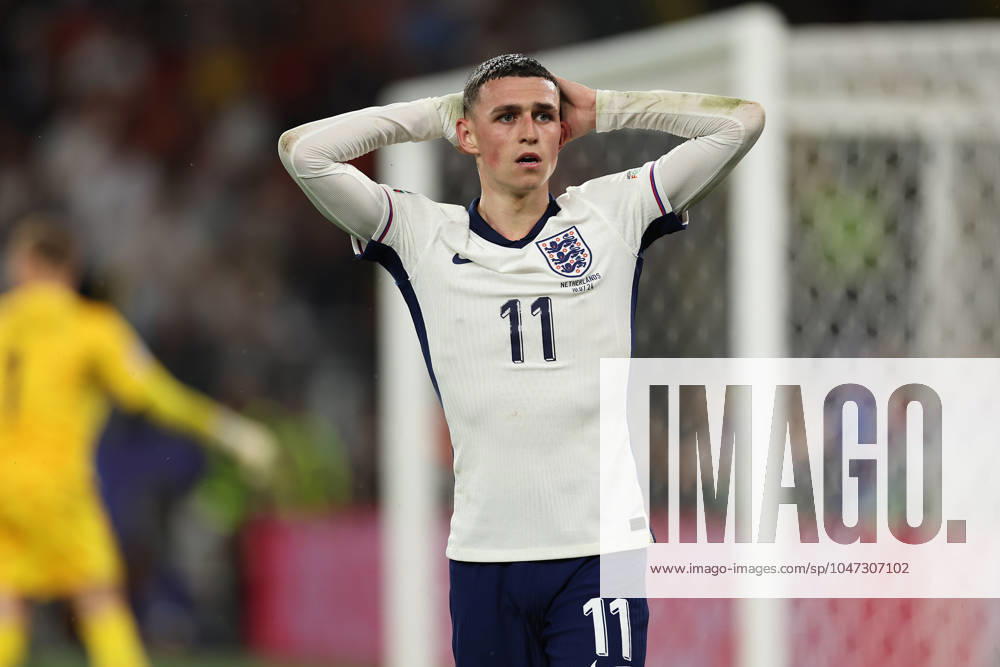 European Football Championship, UEFA EURO 2024, Netherlands England, semi-final, BVB Stadion Dortmund, v l , Philip Foden England disappointed, disappointed looking, dissapointed, sad, frustrated, frustrated, frustrated