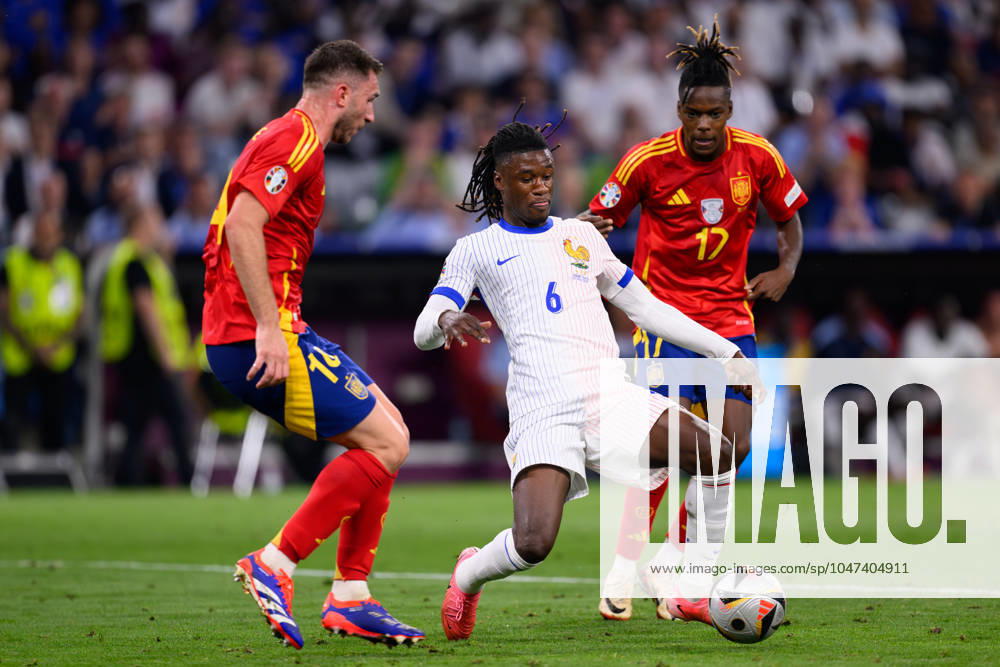 KAI SCHWOERER Aymeric Laporte of Spain, Eduardo Camavinga of France and Nico Williams of Spain (L-R) compete for the ball during the UEFA EURO, EM, Europameisterschaft,Fussball 2024 semi-final match between Spain and France at Munich Football Arena on July 9, 2024 in Munich, Germany. 090724-CPL-ESPvFRA-213