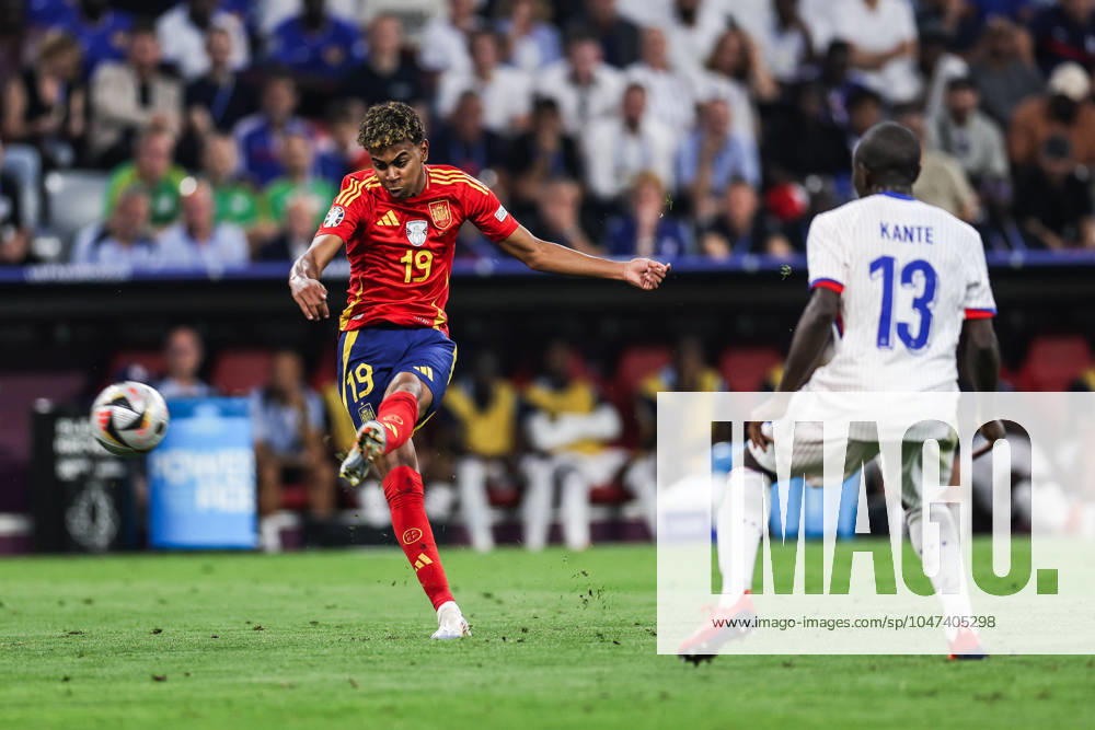 Sport, Football, UEFA EURO 2024 Semi-final Spain France 09 07 2024, Munich Football Arena Lamine Yamal Spain, 19 goal shot to 1 1 Munich Munich Football Arena Bayern Germany
