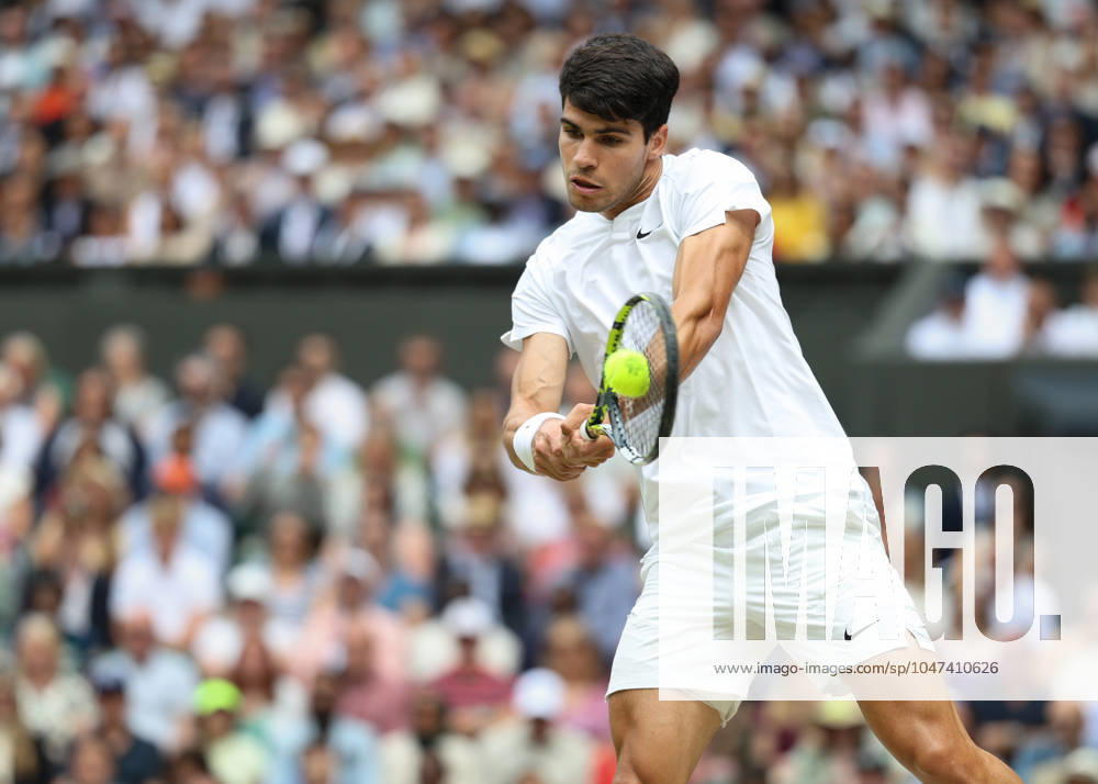 Carlos Alcaraz ESP Mens Singles, Gentlemen s Singles, Final, Final Tennis Wimbledon 2024 Grand Slam ITF ATP WTA AELTC London Great Britain 14 July 2024