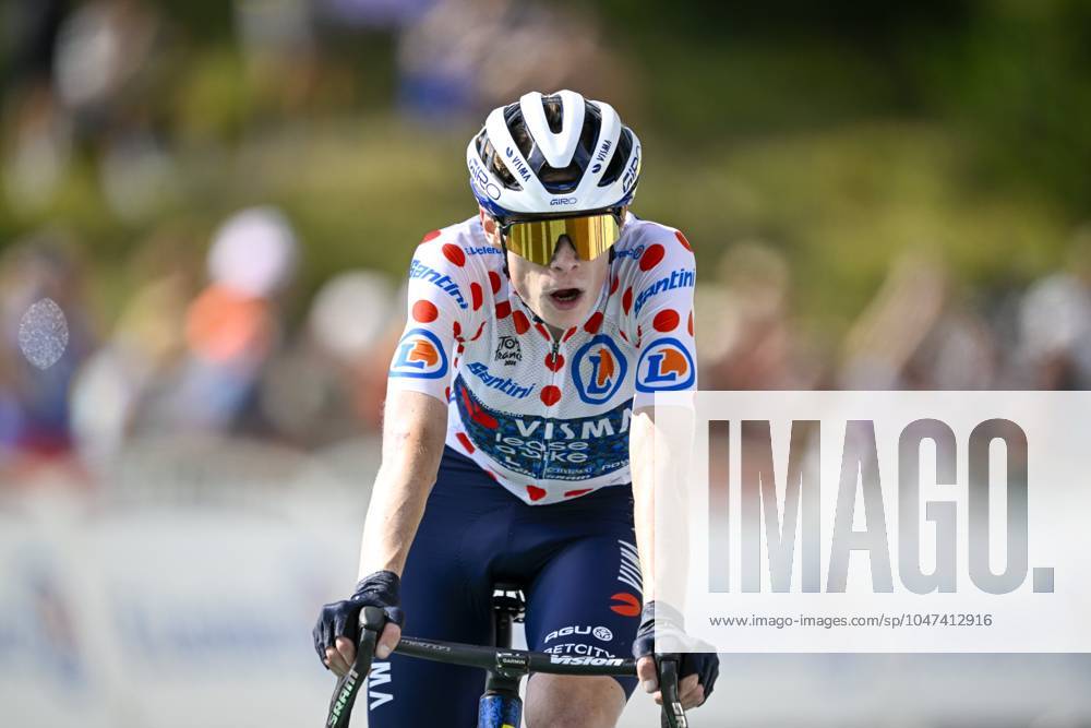 Tour de France 2024 - Stage 15 PLATEAU DE BEILLE, FRANCE - JULY 14 : Vingegaard Jonas (DEN) of Team Visma Lease a Bike at the finish line during stage 15 of the 111th edition of the Tour de France 2024 cycling race, a stage of 198 kms with start in Loudenvielle and finish in Plateau de Beille on July 14, 2024 in Plateau de Beille, France, 14 07 2024 Plateau de Beille France
