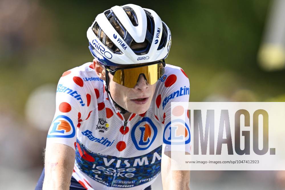 Tour de France 2024 - Stage 15 PLATEAU DE BEILLE, FRANCE - JULY 14 : Vingegaard Jonas (DEN) of Team Visma Lease a Bike at the finish line during stage 15 of the 111th edition of the Tour de France 2024 cycling race, a stage of 198 kms with start in Loudenvielle and finish in Plateau de Beille on July 14, 2024 in Plateau de Beille, France, 14 07 2024 Plateau de Beille France