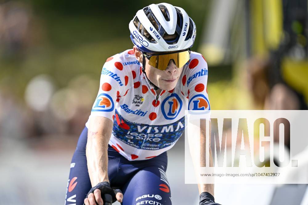 Tour de France 2024 - Stage 15 PLATEAU DE BEILLE, FRANCE - JULY 14 : Vingegaard Jonas (DEN) of Team Visma Lease a Bike at the finish line during stage 15 of the 111th edition of the Tour de France 2024 cycling race, a stage of 198 kms with start in Loudenvielle and finish in Plateau de Beille on July 14, 2024 in Plateau de Beille, France, 14 07 2024 Plateau de Beille France