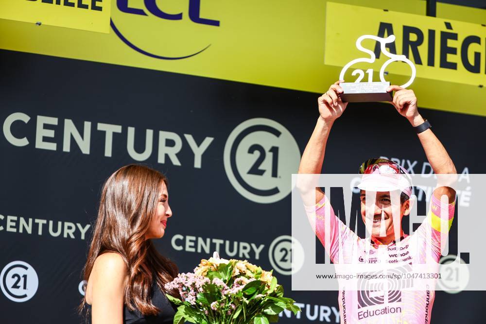 Ecuadorian Richard Carapaz of EF Education-EasyPost pictured on the podium after stage 15 of the 2024 Tour de France cycling race, from Loudenvielle to Plateau de Beille, France (107,7 km), on Sunday 14 July 2024. The 111th edition of the Tour de France starts on Saturday 29 June and will finish in Nice, France on 21 July. DAVIDxPINTENS x96414518x
