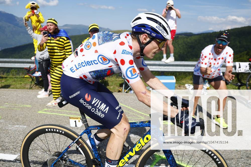 Tour de France 2024 - Stage 15 PLATEAU DE BEILLE, FRANCE - JULY 14 : Vingegaard Hansen Jonas (DEN) of Team Visma Lease a Bike during stage 15 of the 111th edition of the Tour de France 2024 cycling race, a stage of 198 kms with start in Loudenvielle and finish in Plateau de Beille on July 14, 2024 in Plateau de Beille, France, 14 07 2024 Plateau de Beille France