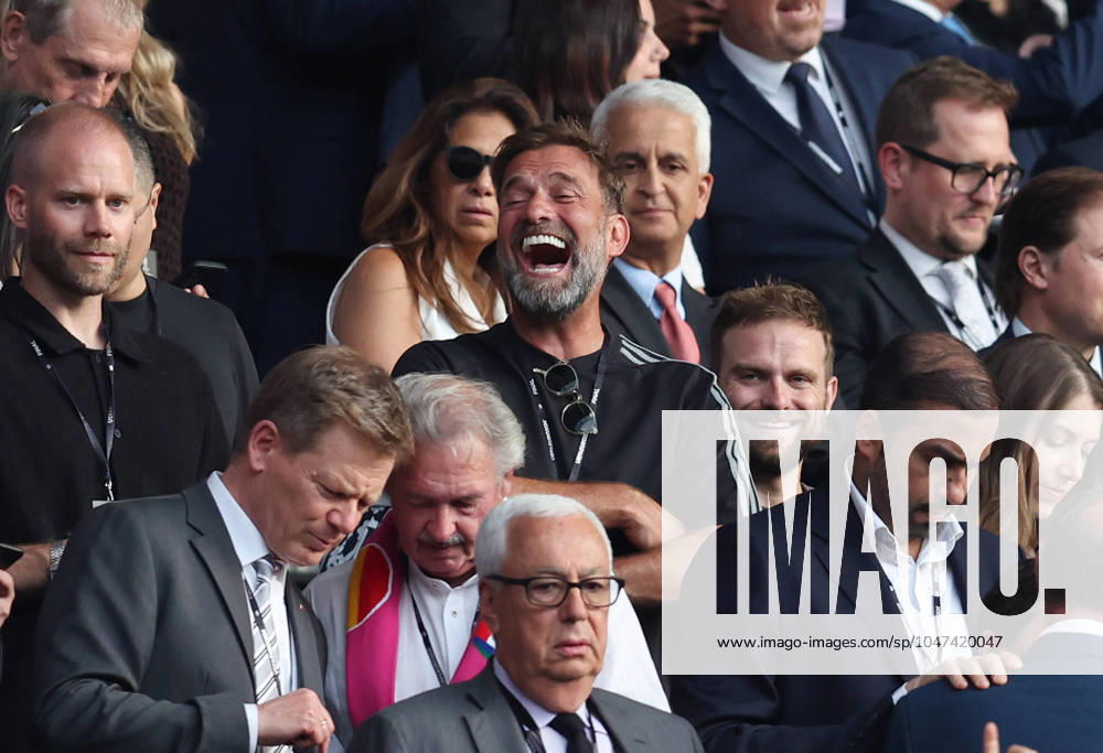 KW28 Berlin, Germany, 14th July 2024. Former Liverpool manager Jurgen Klopp (C) during the UEFA European Championships final match at Olympiastadion, Berlin. Picture: Paul Terry Sportimage . SPI-3227-0057