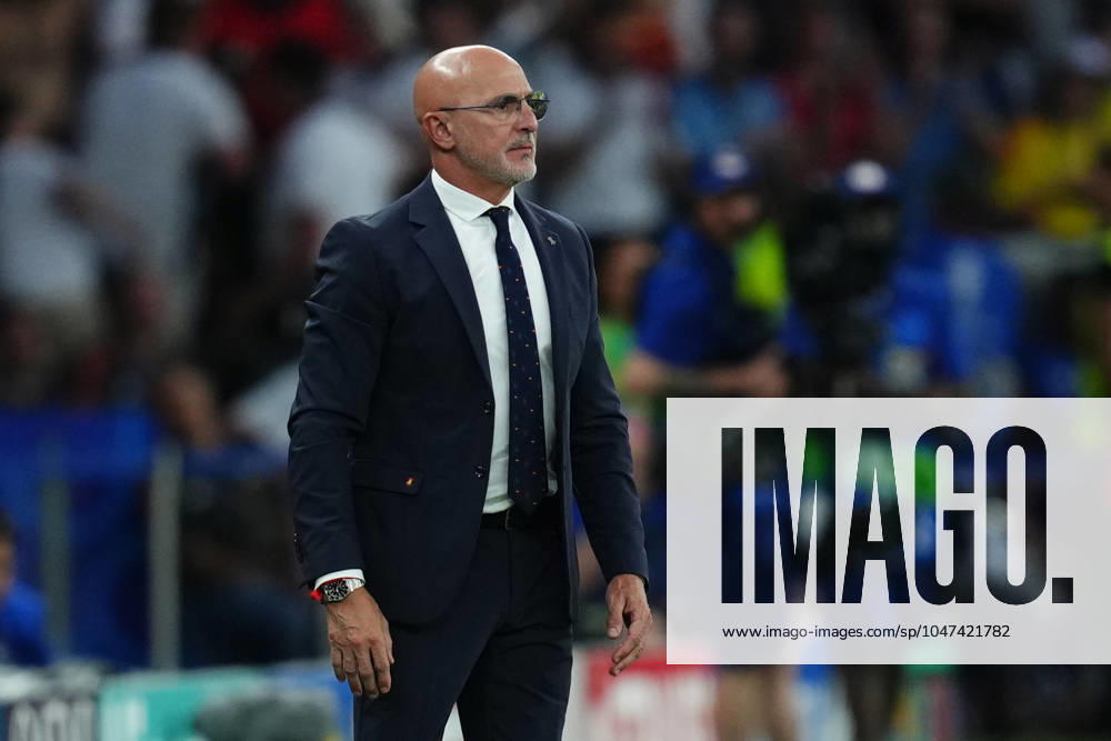 GER: Spain v England. UEFA EURO, EM, Europameisterschaft,Fussball 2024 Final Spain head coach Luis de La Fuente during the UEFA Euro 2024 match between Spain and England, Final, played at Olympiastadion on July 14, 2024 in Berlin, Germany. kpng
