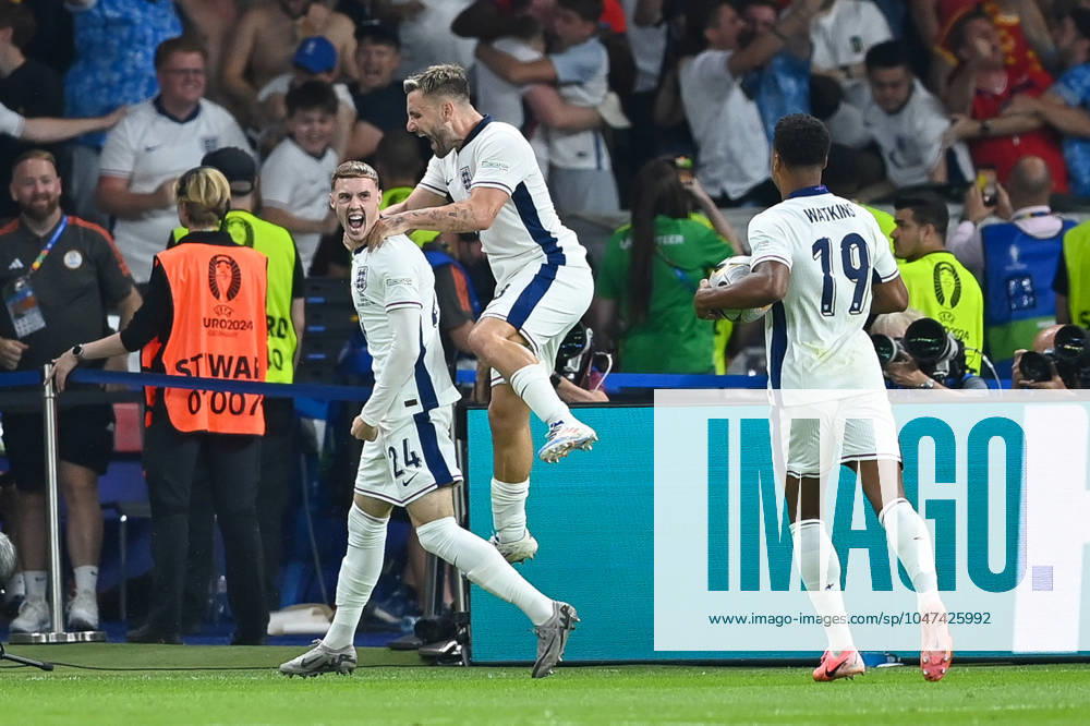 Football, Men, Season 2023 24, UEFA Euro EM 2024, Final in Berlin, Spain England, Cole Palmer England , Luke Shaw England and Ollie Watkins England goal celebration, cheering after the goal to 1 1 , 14 07 2024,