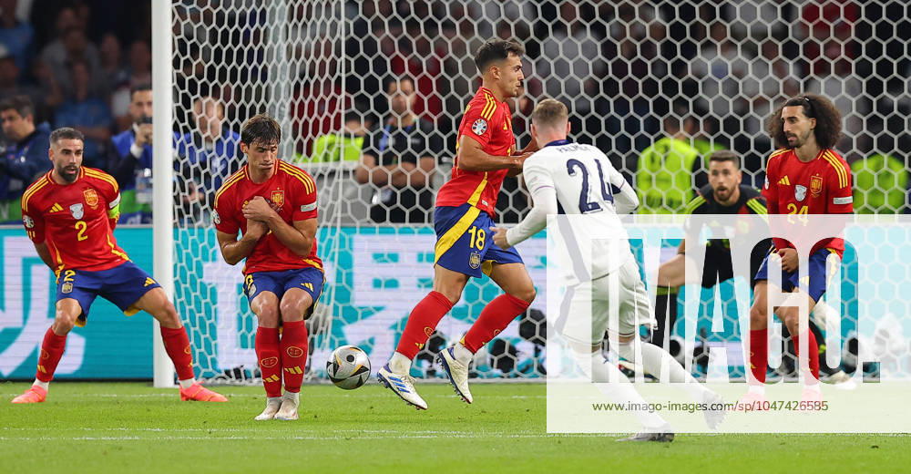 Spain England UEFA EURO 2024 Final Berlin, 14 07 2024, Olympiastadion, UEFA EURO 2024 Germany, Final, Spain ESP England ENG , In the picture Goal for England Cole Palmer 24, ENG scores to equalize 1 1 ,