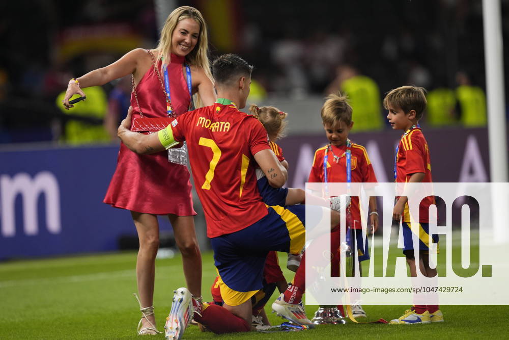 Spain s Alvaro Morata with Alice Campello and family during a final match between Spain and England at the Euro 2024 soccer tournament in Berlin at Olympiastadium, Germany, Sunday, July 14, 2024 - Soccer .
