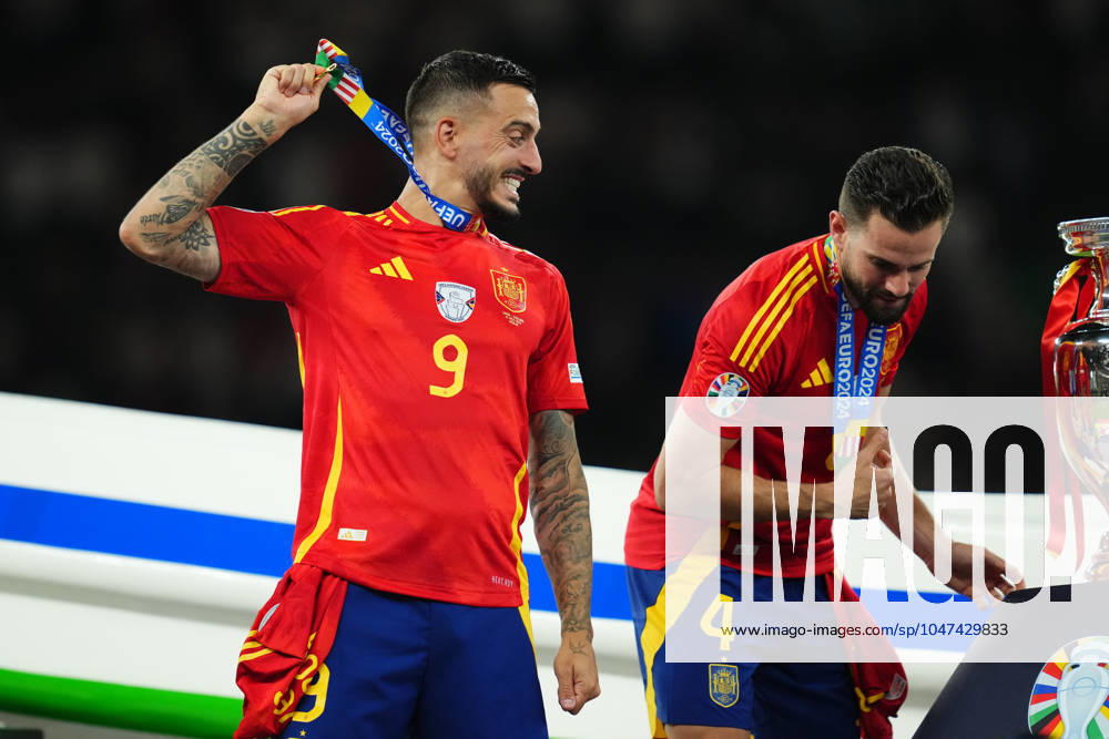 GER: Spain v England. UEFA EURO, EM, Europameisterschaft,Fussball 2024 Final Joselu Mato of Spain celebrates the victory at full time during the UEFA Euro 2024 match between Spain and England, Final, played at Olympiastadion on July 14, 2024 in Berlin, Germany. kpng