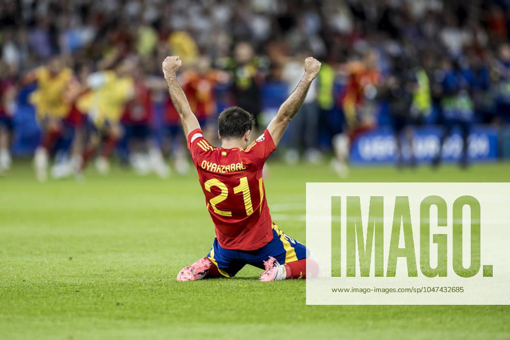 Spain v England, UEFA EURO, EM, Europameisterschaft,Fussball 2024 final, Berlin, Germany Berlin, Germany. 14th, July 2024. Matcg winner Mikel Oyarzabal (21) of Spain seen in celebration after the final whistle of the UEFA Euro 2024 final between Spain and England at Olympiastadion in Berlin. Berlin Germany