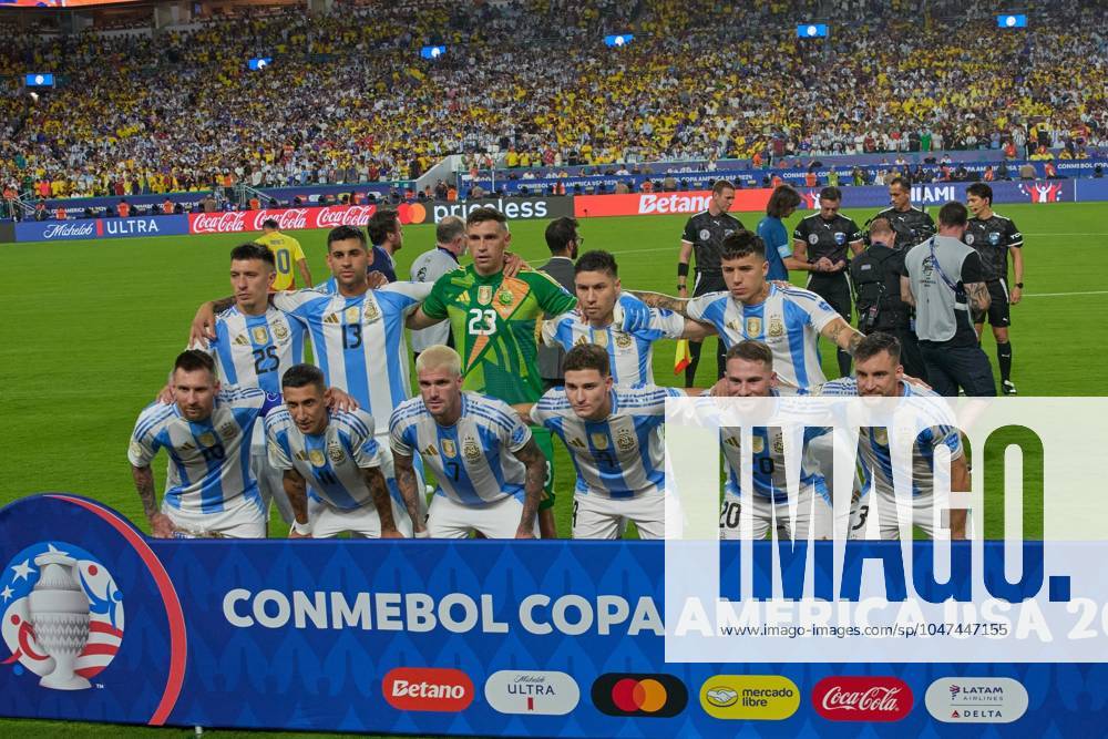 Copa America USA 2024 Argentina vs Colombia - Final Argentina team group, Mannschaftsbild, Totale during Final match between Argentina and Colombia as part of CONMEBOL Copa America USA 2024 at Hard Rock Stadium on July 14, 2024 in Miami Gardens, Florida, United States. MIAMI GARDENS FLORIDA UNITED STATES