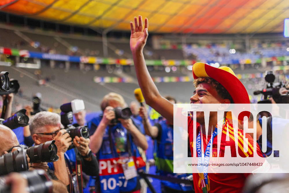 Berlin, Germany 14th Jul 2024 Lamine Yamal ESP Spain England Spain England 14 07 2024