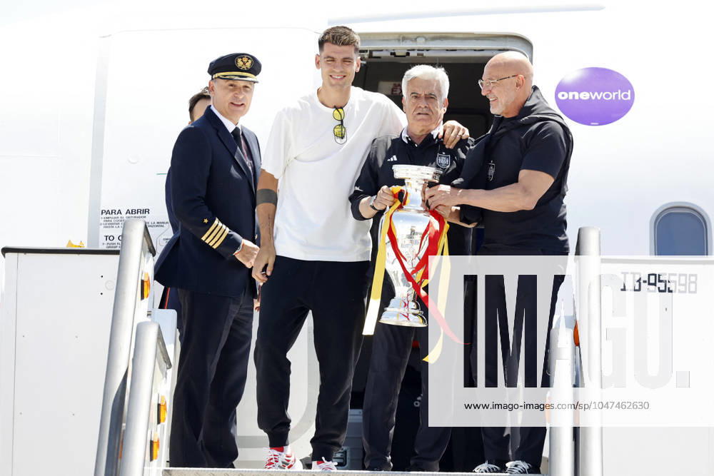 Euro 2024 Winner Spanish Team Arriving At Madrid Airport The captain of the Spanish national soccer team, Alvaro Morata, the president of the Royal Spanish Football Federation, Pedro Rocha, and the coach of the Spanish national soccer team, Luis de la Fuente, on their arrival at the airport, July 15, 2024, in Madrid, Spain. Photo by Antonio Gutiérrez Europa Press ABACAPRESS.COM Madrid Spain