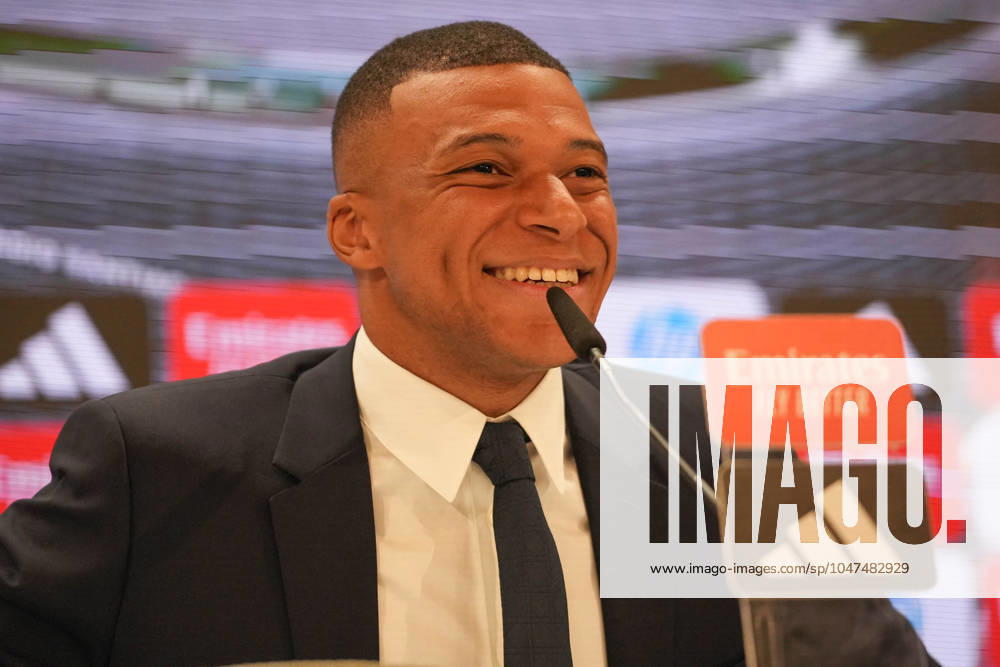 Presentation Kylian Mbappe In Real Madrid - Spain Kylian Mbappé during his presentation as a new player of Real Madrid CF at Santiago Bernabeu stadium in Madrid, Spain, on July 16, 2024. Photo by Laurent Lairys ABACAPRESS.COM Madrid Spain