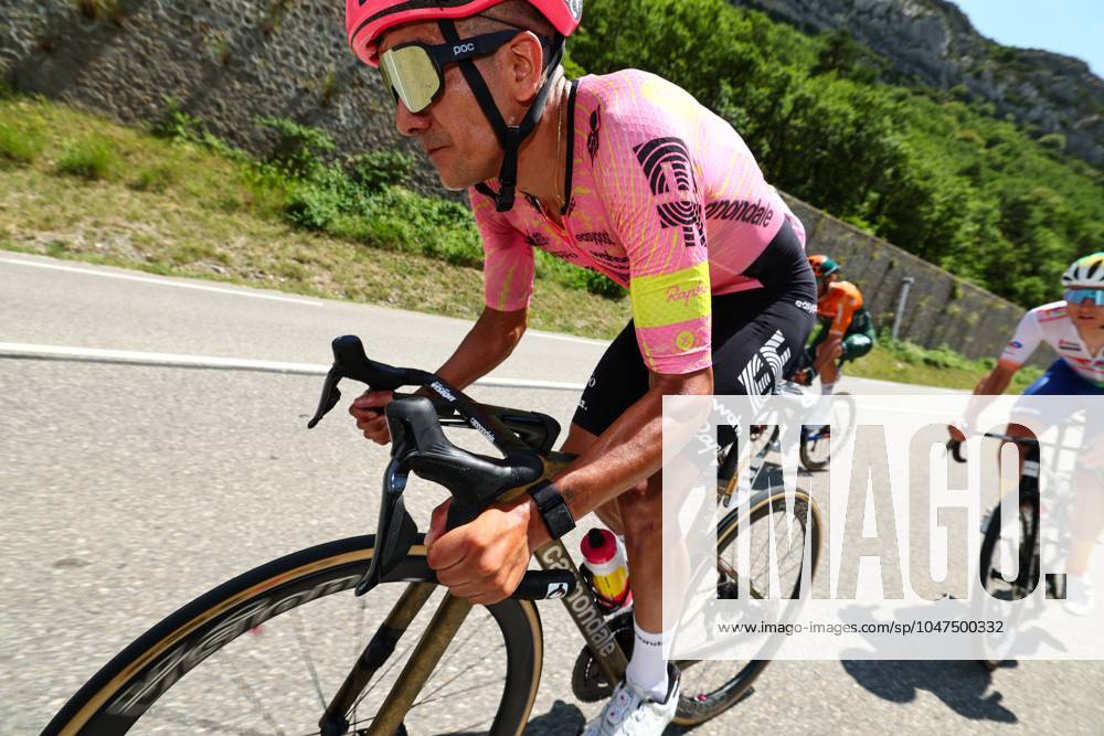 Ecuadorian Richard Carapaz of EF Education-EasyPost pictured in action during stage 17 of the 2024 Tour de France cycling race, from Saint-Paul-Trois-ChÃ¢teaux to Superdevoluy (177,8 km), in France, on Wednesday 17 July 2024. The 111th edition of the Tour de France starts on Saturday 29 June and will finish in Nice, France on 21 July. DAVIDxPINTENS x96588528x