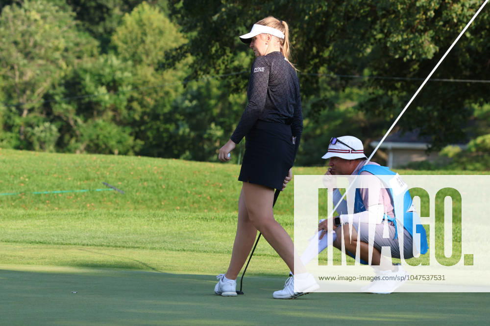 SYLVANIA, OH - JULY 18: LPGA, Golf Damen golfer Adela Cernousek putts on the 9th hole during the first round of the 2024 Dana Open on July 18, 2024, at Highland Meadows Golf Club in Sylvania, Ohio. (Photo by Brian Spurlock Icon Sportswire) GOLF: JUL 18 LPGA Dana Open Icon24071882