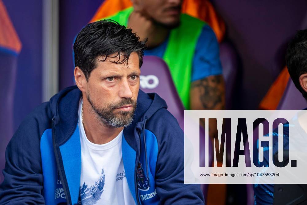SOCCER - A.Wien vs Porto, test match VIENNA,AUSTRIA,19.JUL.24 - SOCCER - ADMIRAL Bundesliga, Primeira Liga, FK Austria Wien vs FC Porto, test match. Image shows head coach Vitor Bruno (Porto). GEPAxpictures xPhilippxBrem