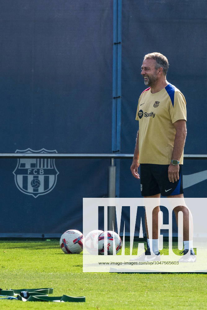(240720) -- BARCELONA, July 20, 2024 -- FC Barcelona, Barca s head coach Hansi Flick attends a training session at the Joan Gamper training ground, near Barcelona, Spain, on July 19, 2024. (Photo by Xinhua) (SP)SPAIN-BARCELONA-FOOTBALL-TRAINING SESSION Joanxgosa