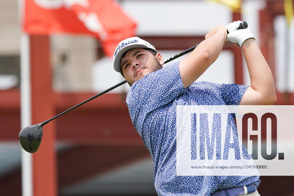 Dylan Villarreal (USA) tees off the first hole - North Course during the second round of the 2024 U.S. Junior Amateur Championship at Oakland Hills Country Club. Bloomfield Hills USA - ZUMAw109 20240723_fap_w109_002