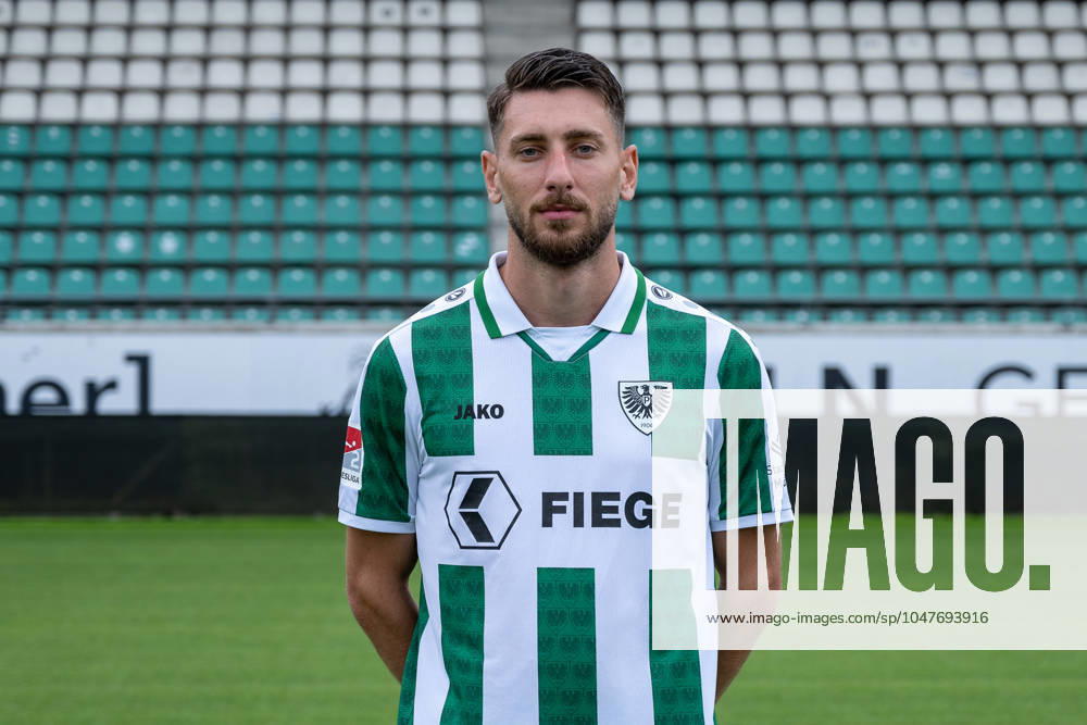 Charalambos Makridis SC Preußen Münster 2 Bundesliga, portrait date 2024 2025