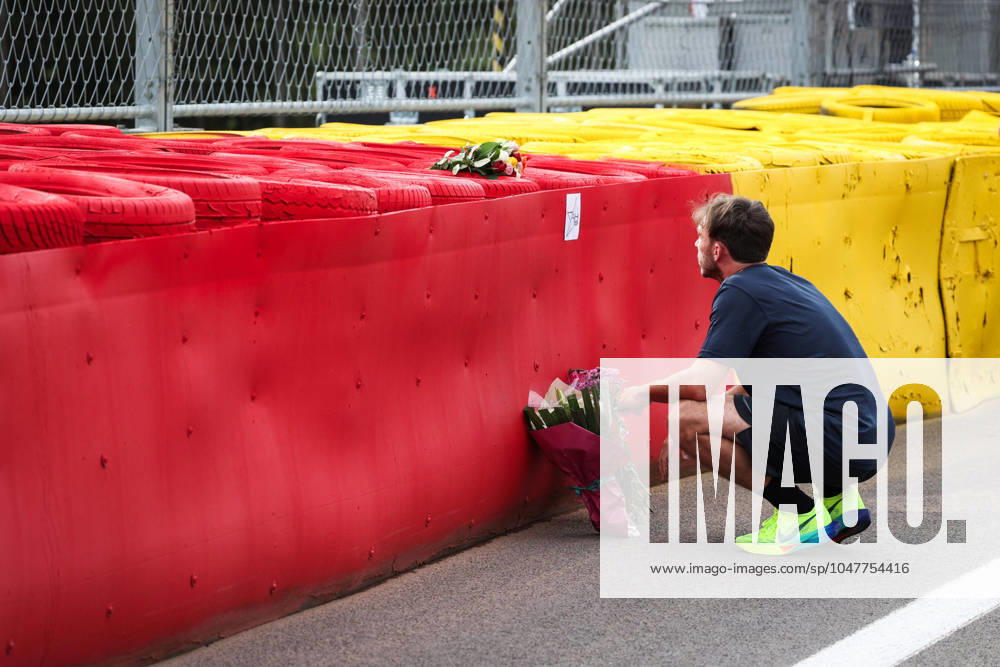 KW30 GASLY Pierre (fra), Alpine F1 Team A524, portrait, flowers in tribute to Anthoine Hubert during the Formula 1 Rolex Belgian Grand Prix 2024, 14th round of the 2024 Formula One World Championship, WM, Weltmeisterschaft from July 26 to 28, 2024 on the Circuit de Spa-Francorchamps, in Stavelot, Belgium - F1 - BELGIAN GRAND PRIX 2024 DPPI Panoramic 240725_R14_BELGIO_DP_AV6_8823