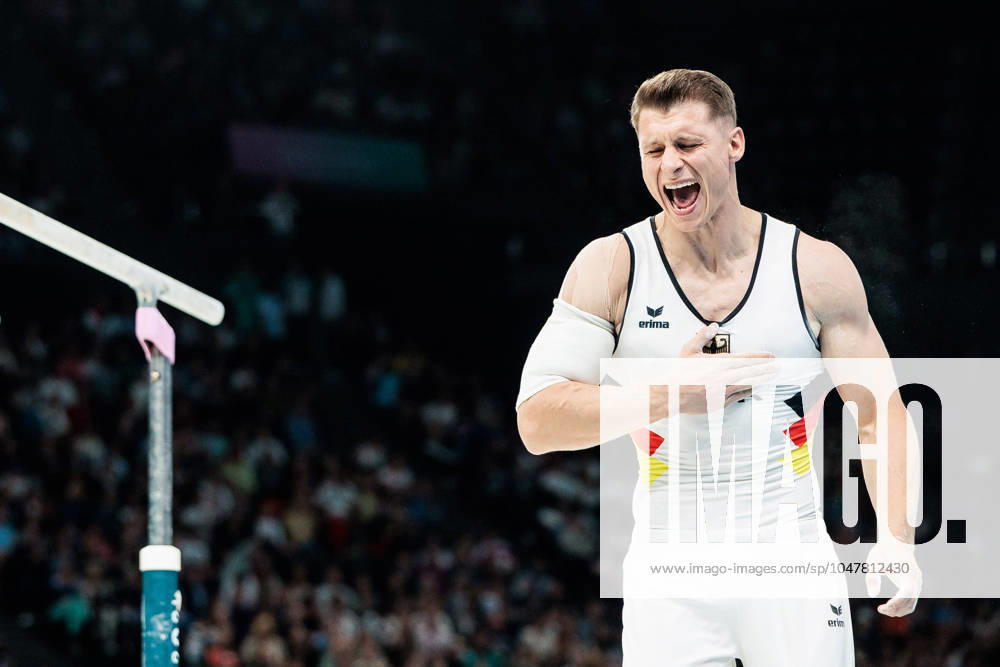 FRA, Paris, Olympic Games Paris 2024, 27 07 2024, Apparatus Gymnastics Men Qualification and Bercy Arena Lukas Dauser Germany, bib number 138 on parallel bars, cheers