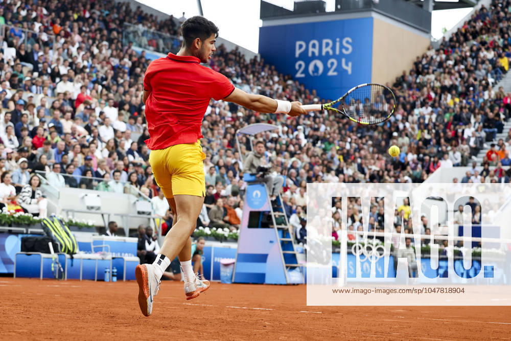 OLYMPICS - Olympic Summer Games 2024 PARIS,FRANCE,27.JUL.24 - OLYMPICS, TENNIS - Olympic Summer Games Paris 2024, women. Image shows Carlos Alcaraz (ESP). GEPAxpictures xPatrickxSteiner