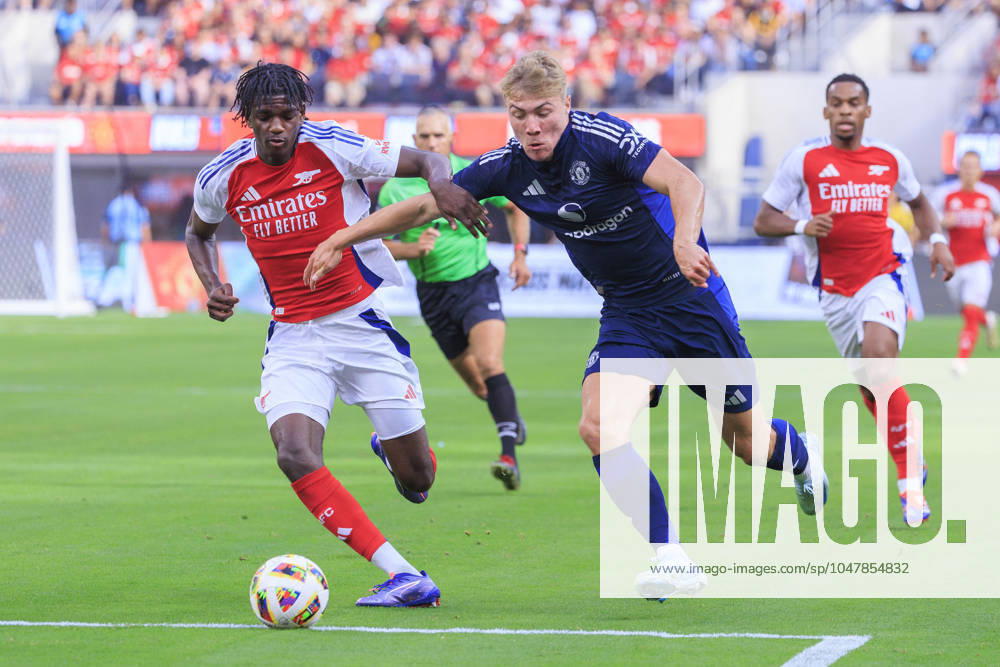 Rasmus Hojlund 9 of Manchester United, ManU scores a goal during their Rivals in Red Tour match against Arsenal FC on Saturday July 27, 2024 at the SoFi Stadium in Inglewood, California. ARIANA RUIZ PI Inglewood U.S - ZUMAp124 20240727_zaa_p124_006
