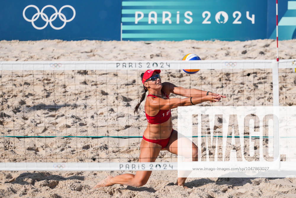 Fernandez Steiner Liliana of Spain in action during Beach volleyball, Beachvolleyball women s preliminary phase - Pool A on Eiffel Tower Stadium - Centre Court during the Paris 2024 Olympics Games on July 28, 2024 in Paris, France. Paris FRANCE - ZUMAa181 20240728_zaa_a181_007