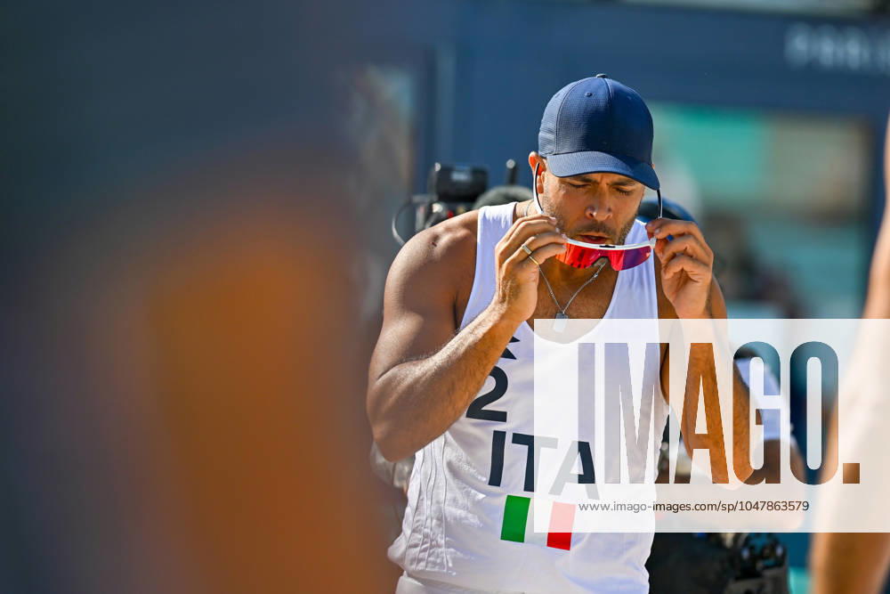 Olympic Games Beach Volleyball Paris 28 07 2024 Preliminary round, men, NED vs ITA, Alex Ranghieri, with sunglasses,
