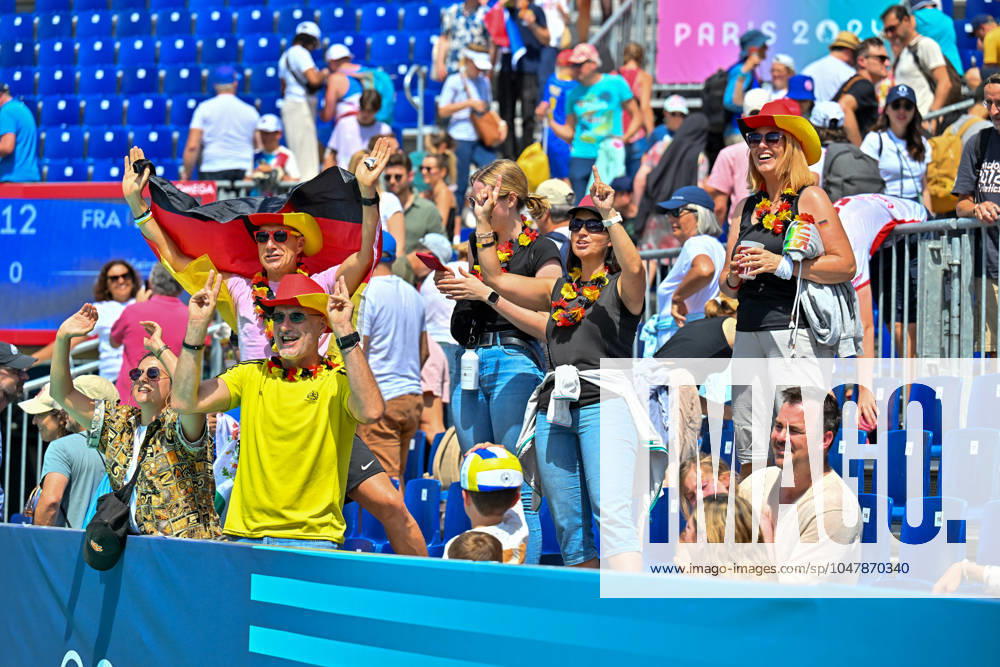 Olympic Games Beach Volleyball Paris 28 07 2024 Preliminary round, Women, GER FRA German fans,