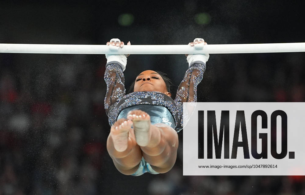 July 28 2024: Simone Biles (United States of America) competes during the uneven bars at Bercy Arena, Paris, France. CSM. Paris France - ZUMAc04_ 20240728_zma_c04_187